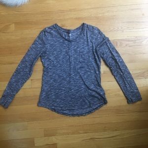 Old navy long sleeve T-shirt
